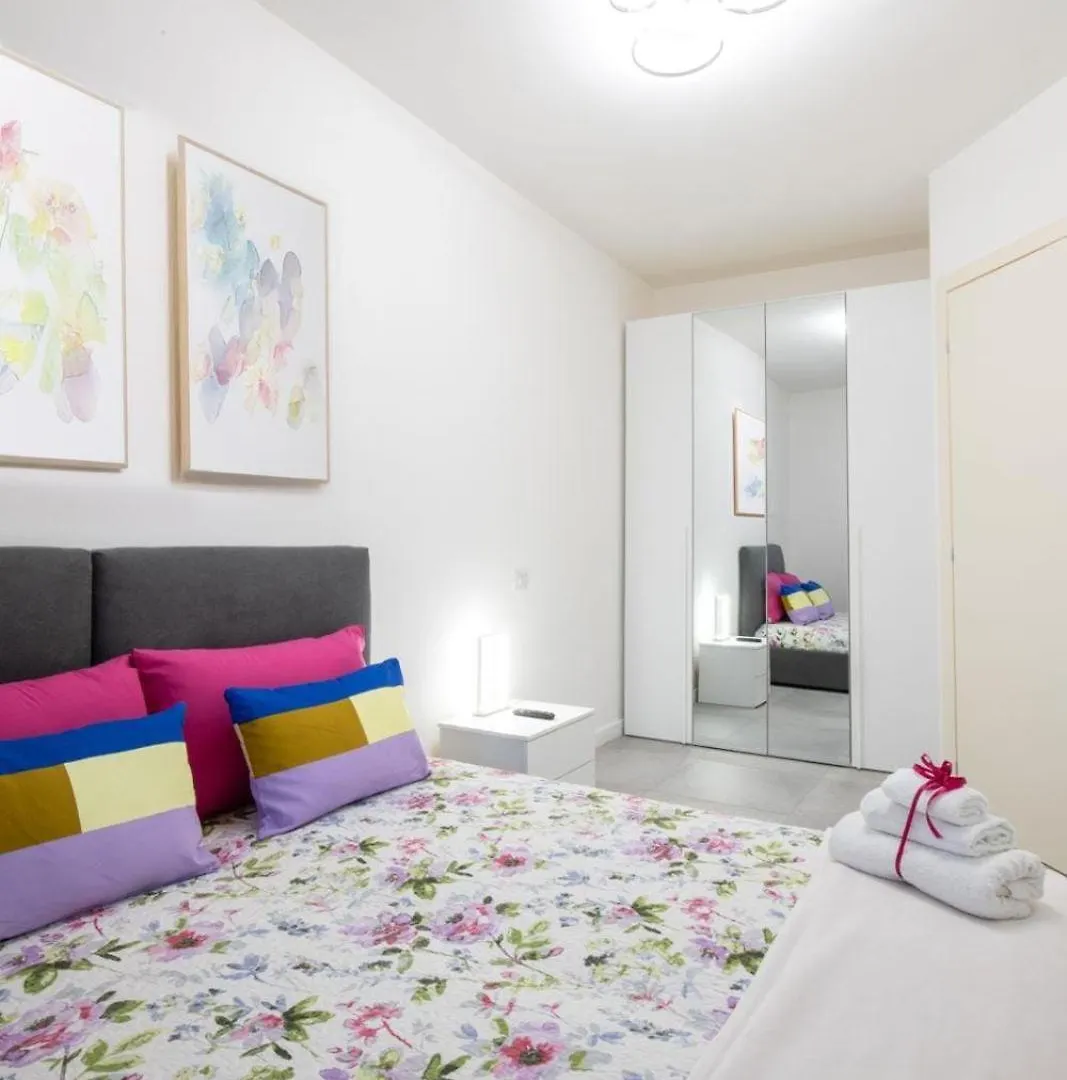 Apartment24 Colle Val D'Elsa 0*,